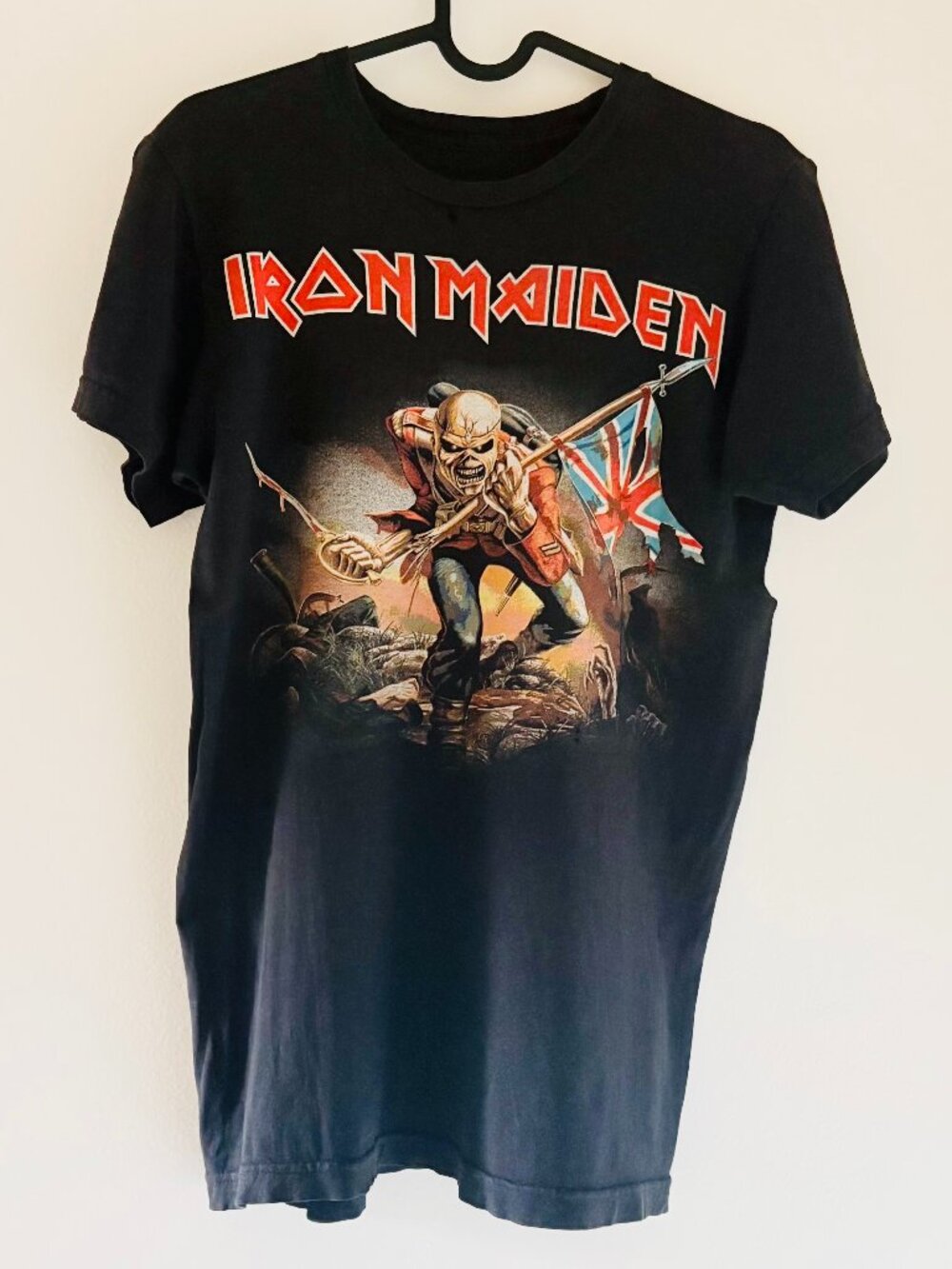 Iron Maiden - Eddie The Trooper Distressed Vintage Faded Black Tee - S
